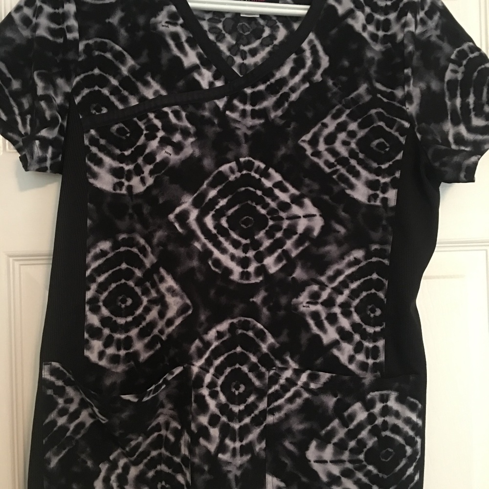 Koi lite tie dye scrub top